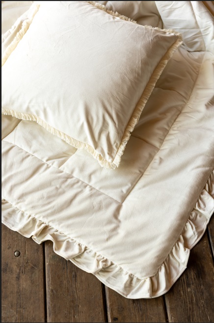 Trapunta matrimoniale in velluto 260x260 + 2 copriguanciali 50x80 - vari colori - Mod.Arya - L'Atelier17